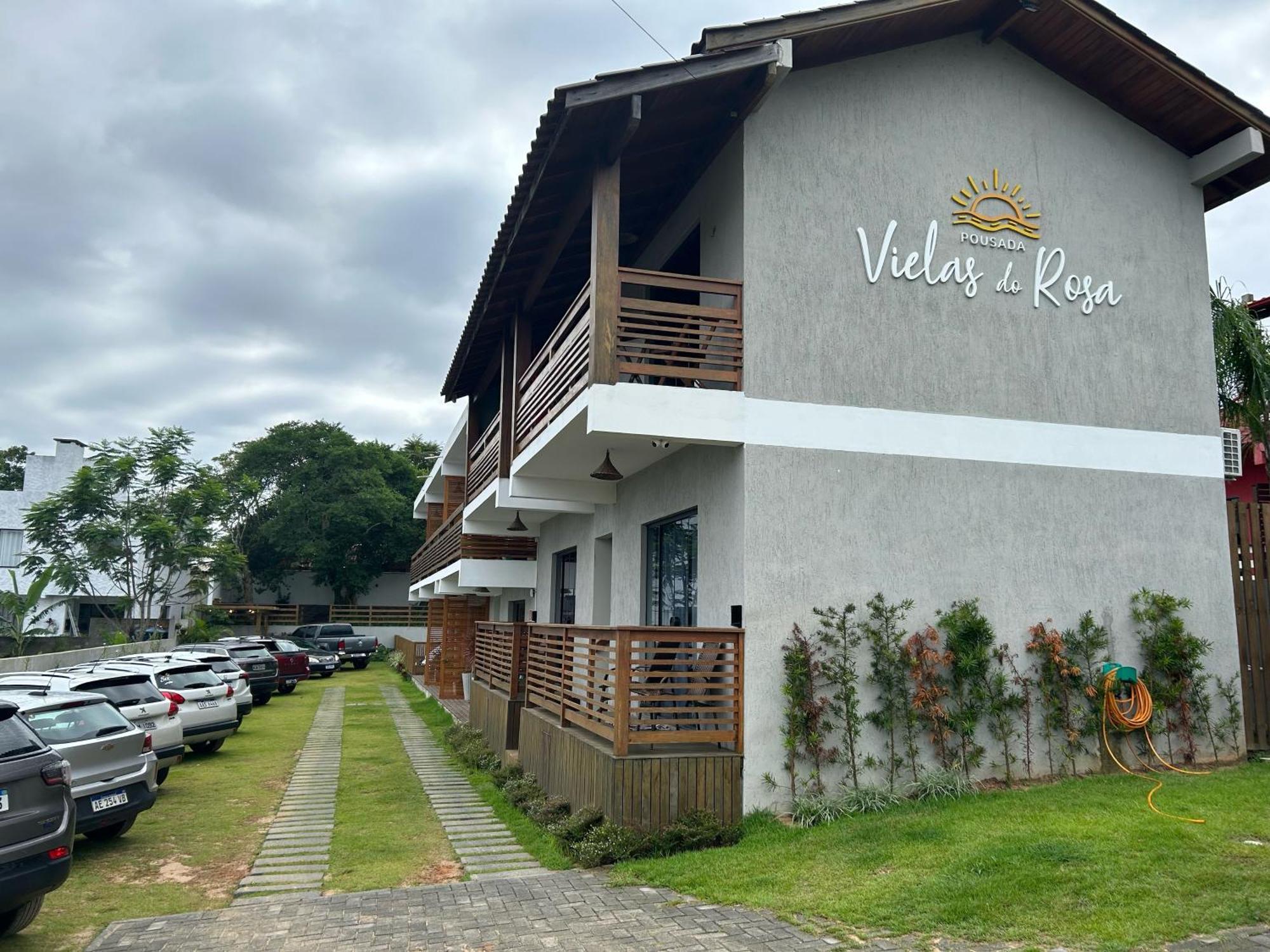 Pousada Vielas Do Rosa - Centrinho Da Praia Do Rosa Esterno foto